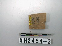 藏品(帶孔器石器殘件)的圖片